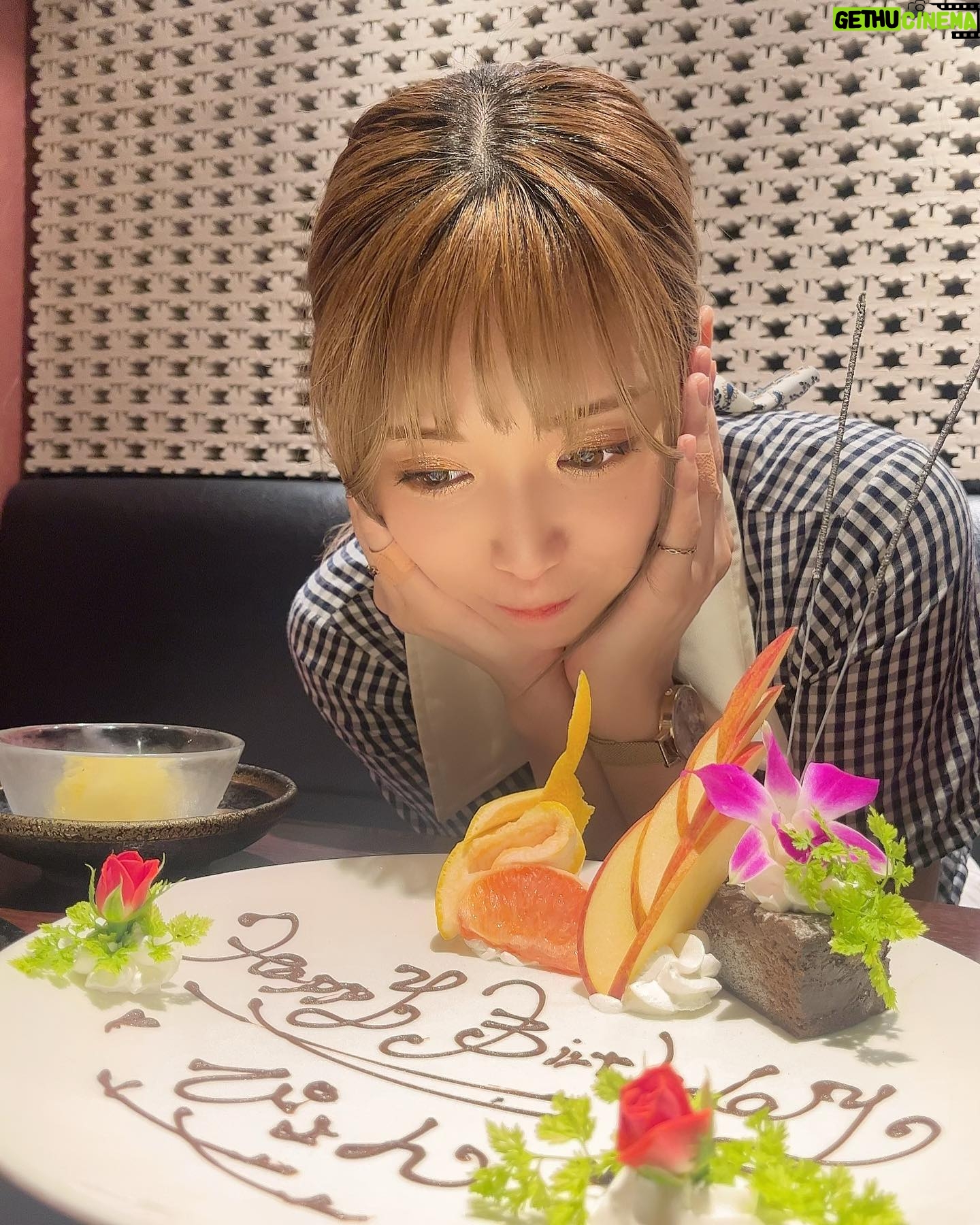 Haruka Yamazaki - 1.2K Likes - うひひひ美味しいお肉とお祝いしてくれたんだ〜🥩✨✨