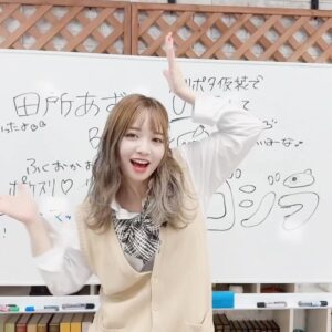 Haruka Yamazaki Instagram - 32歳がゾンビデダンスを高校生らしく遊んでみた