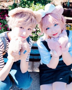 Haruka Yamazaki Instagram - 同行者との写真〜♡♡
.
🤎♥️💚 ダッフィー＆シェリーメイ ＆ジェラトーニ
.
🤎渡部優衣ちゃん @watanabeyui_Ton 
💚コス友Kちゃん
.
#ディズニー仮装2023  #Dハロ仮装2023 
.
.
絶対ゆいとん仮装似合うと思ったの。
楽しかったみたいで良かった♡