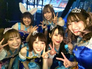 Haruka Yoshimura Instagram - Day2の曲のメンバー

① New bright stars
顔を合わせる所で一気に楽しくなっちゃう♪津田ちゃんがみんなの目をみようとめちゃん頑張ってくれた！！！！☆ 

②Star!!
誰も写真撮ろ〜とかいう感じじゃないので、直前に思い出して急いで撮った☺️この画素数が私達らしくてエモい

③私色ギフト
みんなの投票で歌う事が出来ました😭本当にありがとうございます！！
そして、私色ギフトのメンバー達には返せないくらいの恩でいっぱい😭

④Tulip
LiPPSのメンバーと普段は初期の頃じゃ考えられないくらい打ち解けた気がします🌷
そしてステージの上でとても頼もしい😭

（Day 1の曲は人数多くて撮れなかった😭）また、次の投稿でも写真いっぱいのせます〜