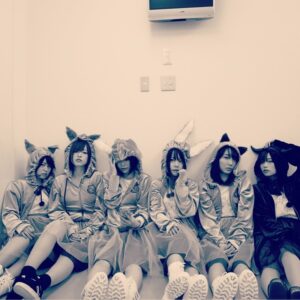 Haruka Yoshimura Instagram - イベントの時の写真です。
思い出がいっぱい
⁡
⁡
約5年間、織宮結衣ちゃんを通してオルタナティブガールズに関わる事が出来てしあわせでいっぱいです。

敵も含めて、こんなにみんなを好きになる事あるのかなってくらい愛おしい世界です。

おるらじの時に開発者様のこだわりやオルタナ達に対する愛を近くで聞かせて頂いておりました。

たくさんの人の愛でいっぱいのオルタナティブガールズ

キャプテンの皆様
最後までよろしくお願いします！
⁡
⁡
ブログも更新しました。
https://ameblo.jp/yh---blog/entry-12691726130.html

⁡
#オルタナティブガールズ
#オルタナティブガールズ2
⁡