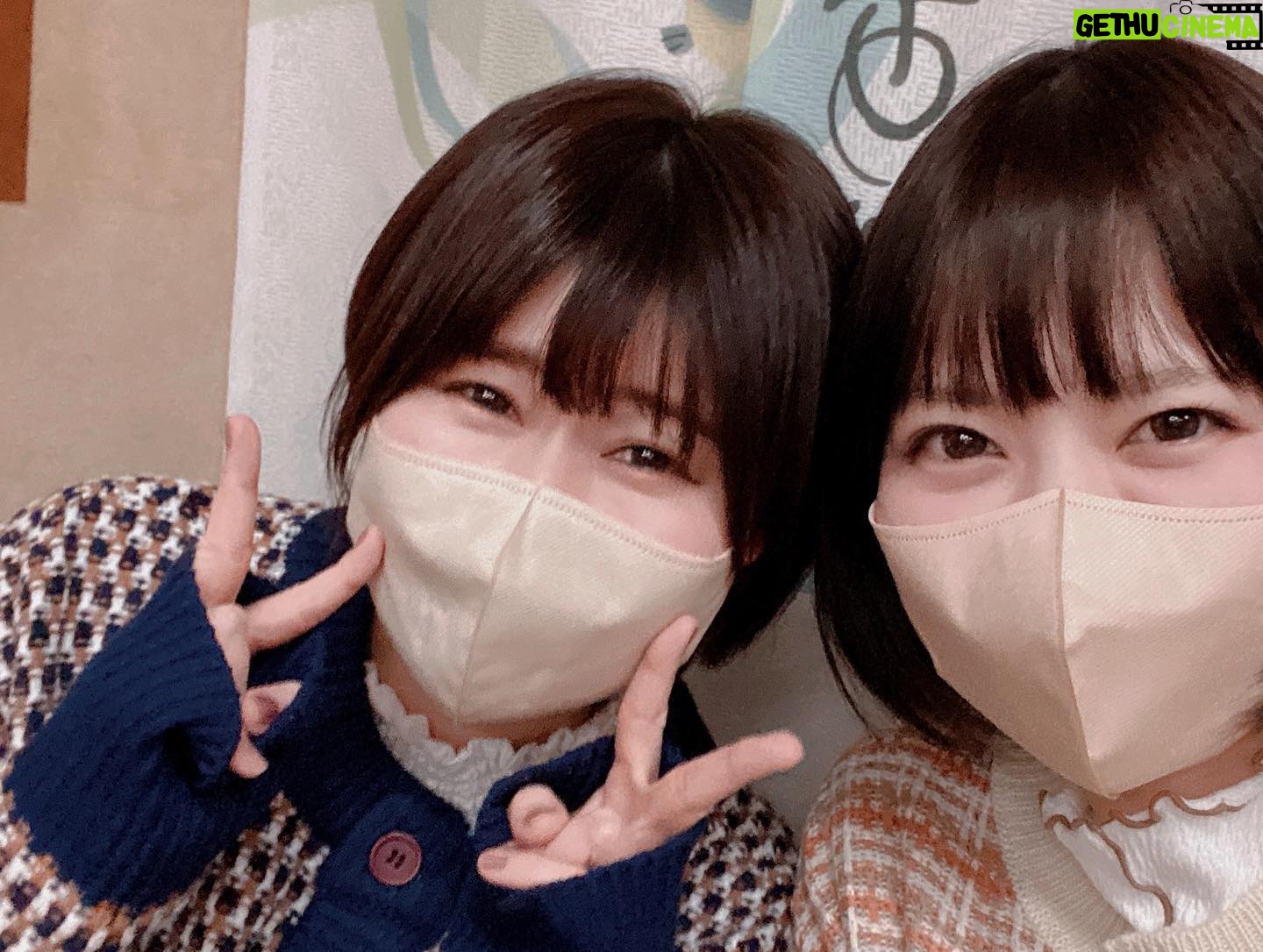 Haruka Yoshimura - 1.9K Likes - 2017年におそらさんと初フグを食べに行った時の写真。
2枚目は6年ぶりにフグを食べにいったお写真🐡
その間にもごはん食べにいったりゲームセンター行ってオンゲキしたりしたけど、あんまり写真って撮ってなかったなぁと
おそらさんと話してるとハッピーな気持ちになるね🍀♡
#ふぐの表情
#大空直美