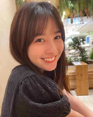 Haruna Muranaka Instagram - にっこにこでショッピング✌️

#nicoand #ノーマルカメラ