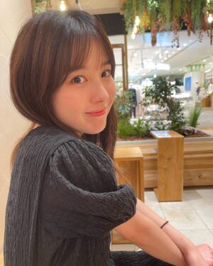 Haruna Muranaka Instagram - にっこにこでショッピング✌️

#nicoand #ノーマルカメラ