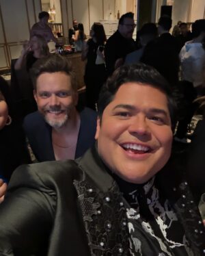Harvey Guillén Instagram - Wow what a night.
Gracias @nhmc_org for the honor 

Y a todos por el amor y apoyo 🩷

Shout out to @marcalittlejohn for all the help 
Outfit @csiriano @cdimedonenyc 
Hair @creepycheekytiki 
Mug @romiemac_mkup
