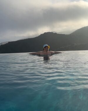 Harvey Guillén Instagram - “What a Dump“- Bette Davis