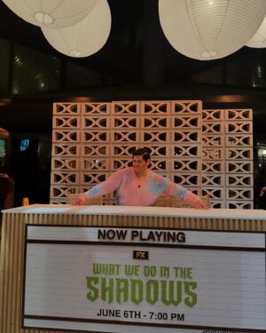 Harvey Guillén Instagram - Had the best time at our @theshadowsfx FYC event last night .. thank you to you all who came out !
#FYC 
Styled -Me
Hair @creepycheekytiki 
Make up @romiemac_mkup