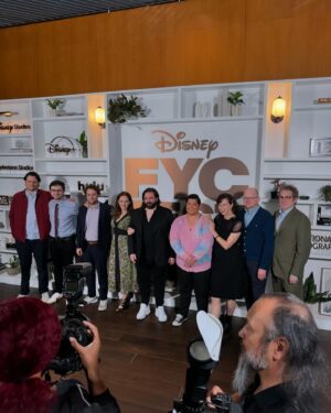 Harvey Guillén Instagram - Had the best time at our @theshadowsfx FYC event last night .. thank you to you all who came out !
#FYC 
Styled -Me
Hair @creepycheekytiki 
Make up @romiemac_mkup