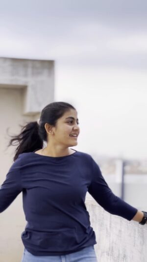Hasini Anvi Instagram - Climate antha nalage love lo padipoyindhemo anatu undheeee crazyyyy ga undheeee🙈💞. 

#hasini #hasinianvi