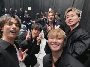 Hayate Wada Instagram - .
#Mステ 初出演！
ありがとうございました！！
10周年という大切な年にこの舞台に立つ事ができて本当に幸せです。
最高すぎる1日になりました！
また呼んでいただけるようこれからも精進します🔥
そして6面の皆さんいつも本当にありがとう。
そしてこれからもよろしく🫶
まだまだここから！！！！！