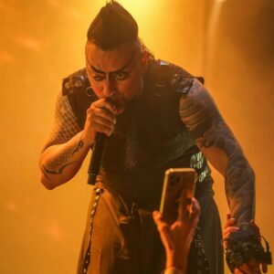 Hayko Cepkin Instagram - 25-03-22 @maskbeach 🤘☠️🤘