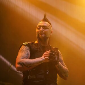 Hayko Cepkin Instagram - 25-03-22 @maskbeach 🤘☠️🤘