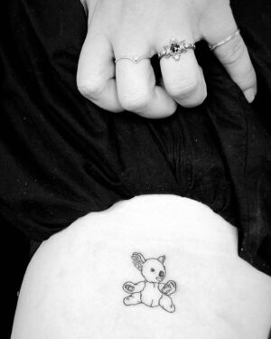 Hayley Sproull Instagram - Got tatted by the one and only @laurenwinzer yesterday. Koalie, my 30 year old pal, is with me forever now! Thank you, Lauren! Love your work and love my little mate, and chur @qtauckland for hosting! #koalie #thickthighssavelives