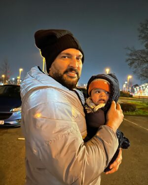 Hazel Keech Instagram - All Daddys are different, some build things, some are outdoorsy, you are like Father Christmas, we see you on TV and wait excitedly to see you, not for the gifts we will receive but because you coming home is the best gift. We love you so much Daddy, Happy Fathers Day, love Orion and Aura xxx