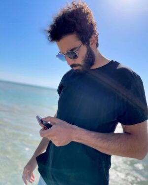Hazem Ehab Instagram - مراحل اكتمال الصورة التقلدية ☀️