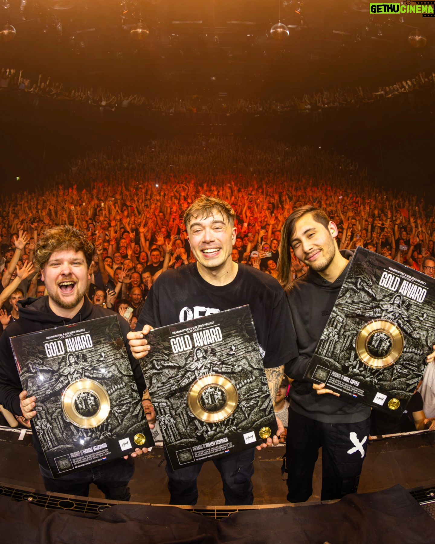 Headhunterz - 24K Likes - GOLD RECORD FOR OUR CHURCH! 🏆🙏🏼
WHAT A WAY TO END 2023, THANK YOU ALL SO MUCH!! 🧡