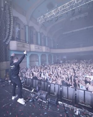 Headhunterz Instagram - For my very last show on the 23rd of December in Tilburg I’m gonna give away some tickets and meet & greets. Share your best memory with me in the comments below and we might see each other next week 🧡