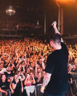 Headhunterz Instagram - For my very last show on the 23rd of December in Tilburg I’m gonna give away some tickets and meet & greets. Share your best memory with me in the comments below and we might see each other next week 🧡