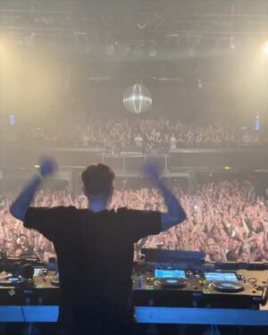 Headhunterz Instagram - Doing my very last show in Germany. It was quite an emotional experience. It’s getting real. 

Thank you Germany for being part of my life for so many years 🧡
