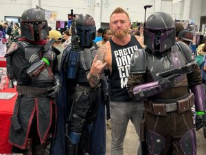 Heath Miller Instagram - Good times @tidewatercomicon #heath #wasinthehouse #redheadrebel #ohbaby #tidewatercomicon #funtimes #lovepeoplewatching #haha #ohboy #somuchtosee #somuchtodo #prettydamncoolman