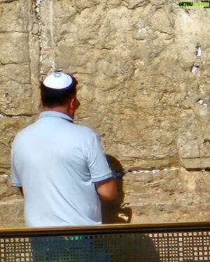 Heathcliff Janusz Iwanowski Instagram - Am Yisrael Chai! 

Shalom Shabbat.

Jerusalem has been the Jewish capital for over 3000 years.

God Bless Israel and God Save The idf🇮🇱

#BringThemBackHomeNow 

#StandUpToHatred 
#standwithisrael 
#metoounlessurajew 
#idf