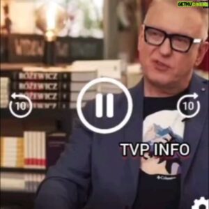 Heathcliff Janusz Iwanowski Instagram - Aktywistki #freepalestine na ZACHODZIE.

To jest poziom aktywizmu Freepalestine nic dodać nic ująć.

Zmanipulowani młodzi ludzie, są wypychani na ulice przez antysemickich dziennikarzy w mediach też w Polsce przez np. Mariusza Szczygło, który ostatnio znalazł przystań w @tvp.info, po 20 latach bezrobocia i braku rynkowego zapotrzebowania na niego w jakiejkolwiek telewizji. Ale za państwowe pieniądze to można zrobić wszystko. Szczególnie według lewicy. 

Mariusz Szczygieł po 7 października 2023 reklamuje też pro-putinowską i pro-irańską propagandę. Popierał też studenckie antysemickie burdy na uniwersytetach w USA. Gdzie studentom pochodzenia żydowskiego grożono śmiercią.

A co na to powiedział "nowy" Pan Mariusz konferansjer TVP Info:

"że studenci zawsze mają rację"

Teraz odkąd występuje w Telewizji Publicznej @badzmyrazem.tvp  dodatkowo zyskuje popularność i widzów, aby siać antysemityzm w Polsce i doprowadzić do tego, wraz z innymi, aby Warszawa i Polska wyglądały jak płonące ulice dzisiejszego Paryża. Gdzie ludzie boją się wyjść z domu po zachodzie słońca.

Te podpalane ulice we Francji nie wzięły się znikąd. Tylko z nienawiści dziennikarzy i propagandy populistów lewicowych i prawicowych. 

Idąc dalej tropem działalności Mariusza Szczygła - trzeci film - to postanowił on  promować w TVP info -  Tomasza Raczka , gwiazdę PiSowskiego i Żydo żerczego Kanału Zero. 

No pięknie. 

W czwartek Pani poseł Paulina Matysiak z Lewicy Razem u Chorały z PiSu, podtrzymywała urojoną ciążę Kaczyńskiego i Morawieckiego pt: CPK. 

A w sobotę u Mariusza Szydło w TVP Info reklamuje się nowa twarz PiSowskich mediów Tomasz Raczek.

Nie dajmy się oszukać!

Marie Le Pen z populistycznego Frontu Narodowego otoczyła się prawicowymi gejami, aby zmienić sobie wizerunek. Typowym przykładem jest Florian Philippot gej, który ją wspiera. 

Ale to nie oznacza, że jej populistyczna partia nie zagraża demokracji i Unii Europejskiej. 

Takie same tricki stosuje teraz przegrany i zagrożony więzieniem Jarosław Kaczyński.
Mydli oczy ludziom Raczkiem w Kanale Zero, który odrabia lata bidy z "pracy" na swoim kanale YouTube - 134 k folllow - kasa z tego żadna

8 lat PiSu przeorało bezkręgowców
