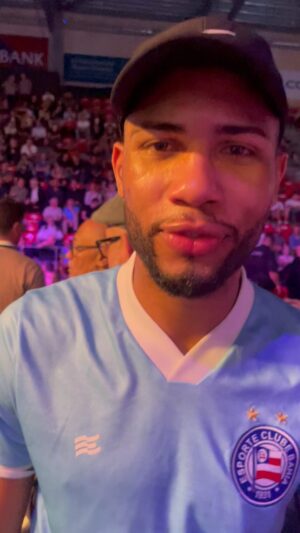 Hebert Conceicao Sousa Instagram - Foi incrível! 
Obrigado a todos pela torcida!

#boxing #bbmp🔵🔴⚪️ #nike #disruptboxing