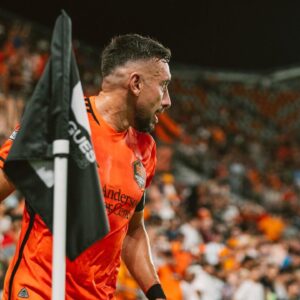 Héctor Herrera Instagram - Derrota complicada la de ayer pero no queda mas que seguir luchando 💪🏻 vamos por la semifinal de copa y los playoffs de la MLS 👊🏻⚽️ VAMOS DYNAMO! 🦊