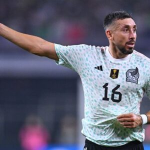 Héctor Herrera Instagram - Feliz y con muy buenas sensaciones en mi regreso a @miseleccionmx 🇲🇽🦊 gracias siempre por el apoyo 🤘🏻 #VamosTodos
