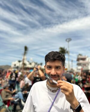 Héctor Trejo Instagram - Ya no tengo la edad de cristo pero definitivamente si hice mi comeback. Gracias 33 y que los 34 pasen más lindo. ❤️ gracias a todos los que hicieron esto especial, si no están en las fotos que sepan que están en mi corazón.