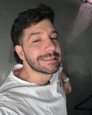 Héctor Trejo Instagram - Igualito.