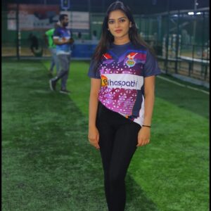 Heena Rai Instagram - Passion First then Everything Fall Into Place.💜

#cricket #ipl #viratkohli #rohitsharma #msdhoni #india #t #icc #cricketlovers #cricketfans #love #cricketer #indiancricket #indiancricketteam #dhoni #teamindia #rcb #csk #bcci #cricketlover #sports #klrahul #lovecricket #cricketfever #cricketmerijaan #dream #instagram #cricketlife #psl