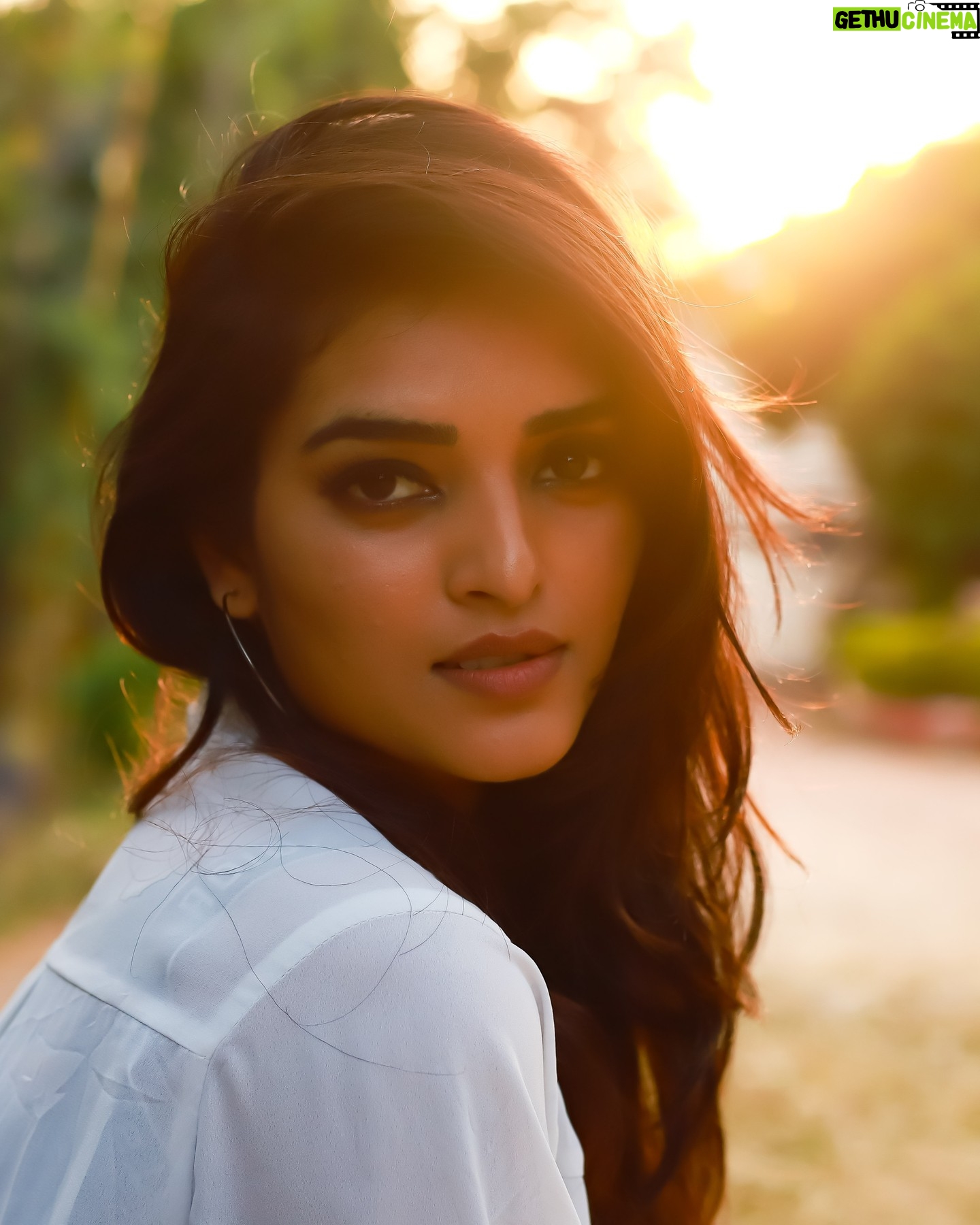 Heena Rai - 3.3K Likes - It is during the hard times we realize our capability and power to keep moving forward.
Tough times bring out the best in every individual.
#toughtimes #reality #lifelessons #sách #strong #selfmade