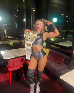 Heidi Katrina Instagram - First time in history 🏆✨🇫🇮
#AndNew #SlamWrestlingWomensChampion