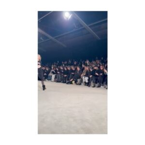 Héléna Bailly Instagram - Après - Avant - pendant - Après - pendant - Avant - Avant - Pendant - Après 
Merci @isabelmarant 
#FashionWeek.