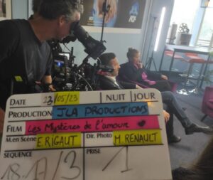 Hélène Rollès Instagram - Tournage pour les Mystères de l'Amour avec Hélène, Laly, Dr Higgins et Dr Raphaël Bertrand !

.
.
.
.

@lesmysteresdelamour @helenerolles.officiel @laly.meignan @maximevanlaerofficiel #jlaproductions @jlagroupe