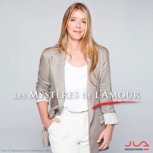 Hélène Rollès Instagram - Ce soir à 19h50 sur TMC, découvrez le tout premier épisode de la saison 27 de votre série "Les Mystères de l'Amour" !!
.
.
.
.
.
@helenerolles.officiel @lesmysteresdelamour #lma #lmdla #saison27 #nouvellesaison #serie @tmclachaine
📷 Thomas Braut / JLA Productions / TMC