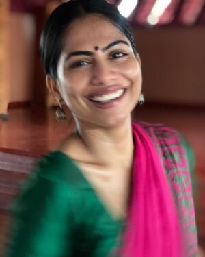 Henna Bella Instagram - Life is a whirlwind at Dharani School of Performing Arts -just like my first picture, a little shaky, as if my head is spinning. But that's the beauty of it! 24/7, it's a joyful spin, and it mirrors my life nowadays. Swipe right to see the enchanting journey unfold. 🌪️

Dharani School of Performing Arts - where my heart and soul dance 24/7. In this sacred space, I'm immersed in the beauty of classical art, surrounded by incredible individuals who share a deep love and respect for this timeless form. Learning from my Guru feels like a divine blessing, and the art of teaching enriches my connection to classical arts even further. Music, dance, abhinaya they are the rhythms of my life. Grateful for the people of Dharani who make this journey extraordinary. 🎶💃🙏 
And, for a little fun, bear with the last video it's just a lighthearted practice we had when ma'am was not around! 😉🤣