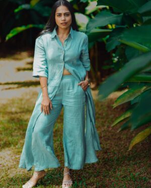 Henna Bella Instagram - Keeping it simple ✨

slaying in @lisdesigns.in 
Thank you @_vineeth_vijayakumar_  for this lovely pictures 💕🌸