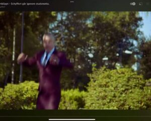 Henrik Schyffert Instagram - Och här är den bortklippta versionen…