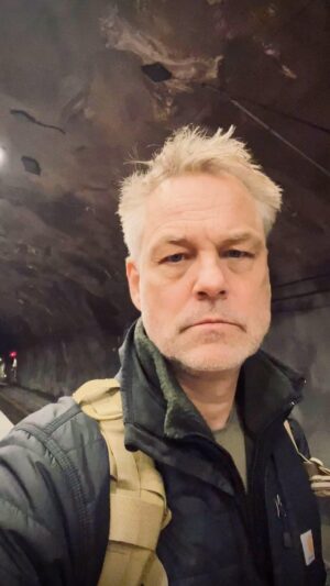 Henrik Schyffert Instagram - Hahaha!!! 
Jag är sämst.