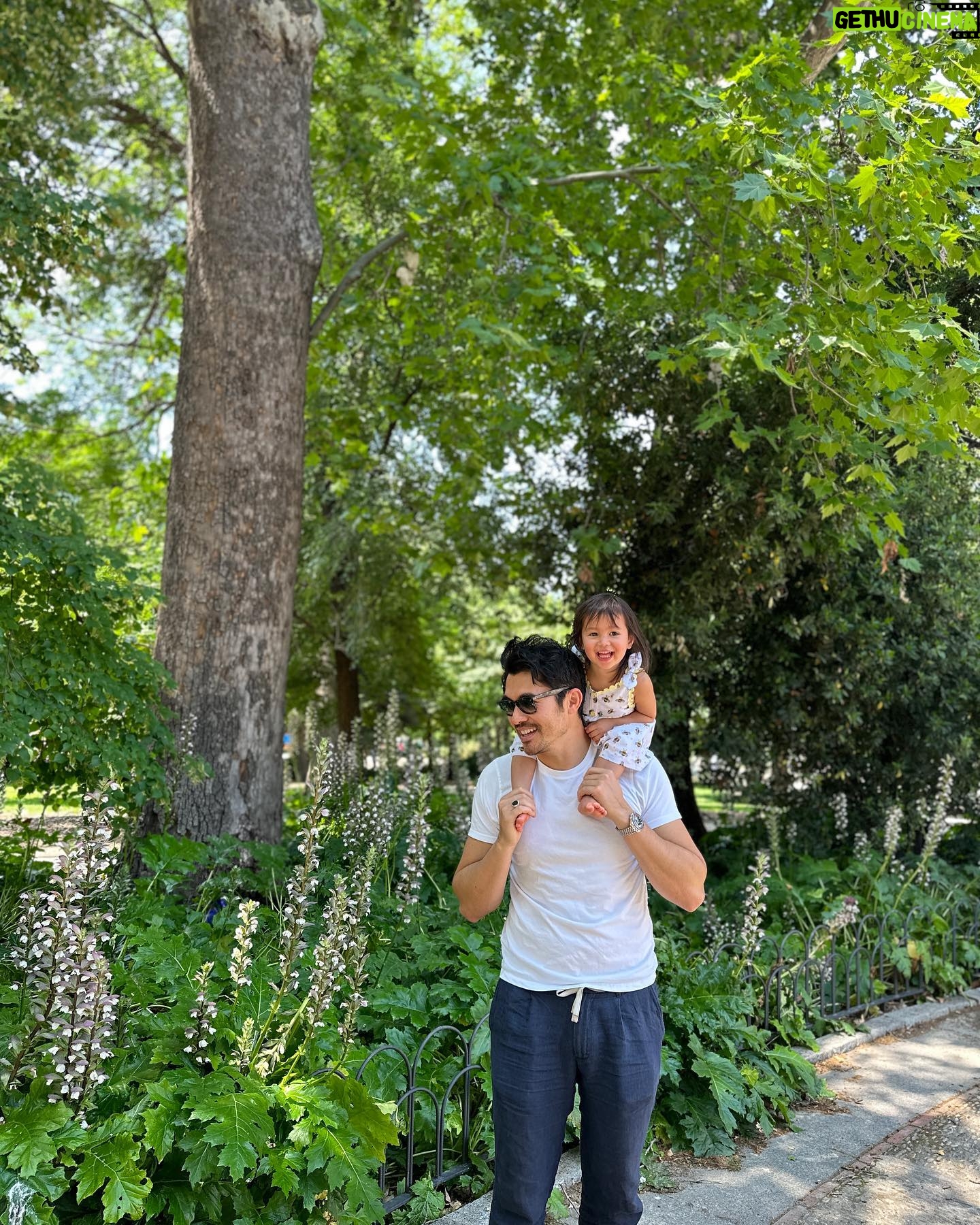 Henry Golding - 51.6K Likes - Family day in Spain! 🇪🇸✨