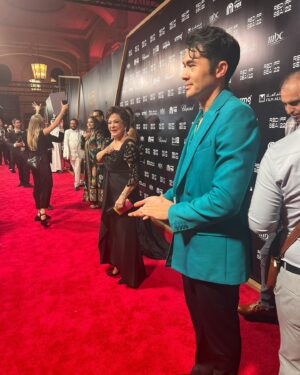 Henry Golding Instagram - Awesome to catch up with old friends and new at @redseafilm, thank you so much for having me ♥️ 
@maisonvalentino brought the color for me ⚡️ #RSFF22