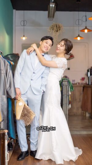 Heo An-na Instagram - 남편의 유혹은 참아도 음식의 유혹은 못 참지!
.
헤헤 
#다이어트
#아가리어터
