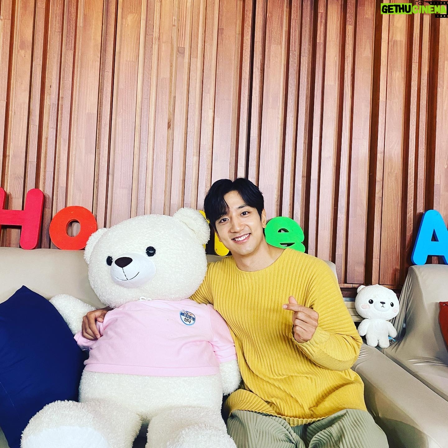 Heo Hoon - 13.6K Likes - #나혼자산다
오늘밤11:10분
재밌게 봐주세용😍