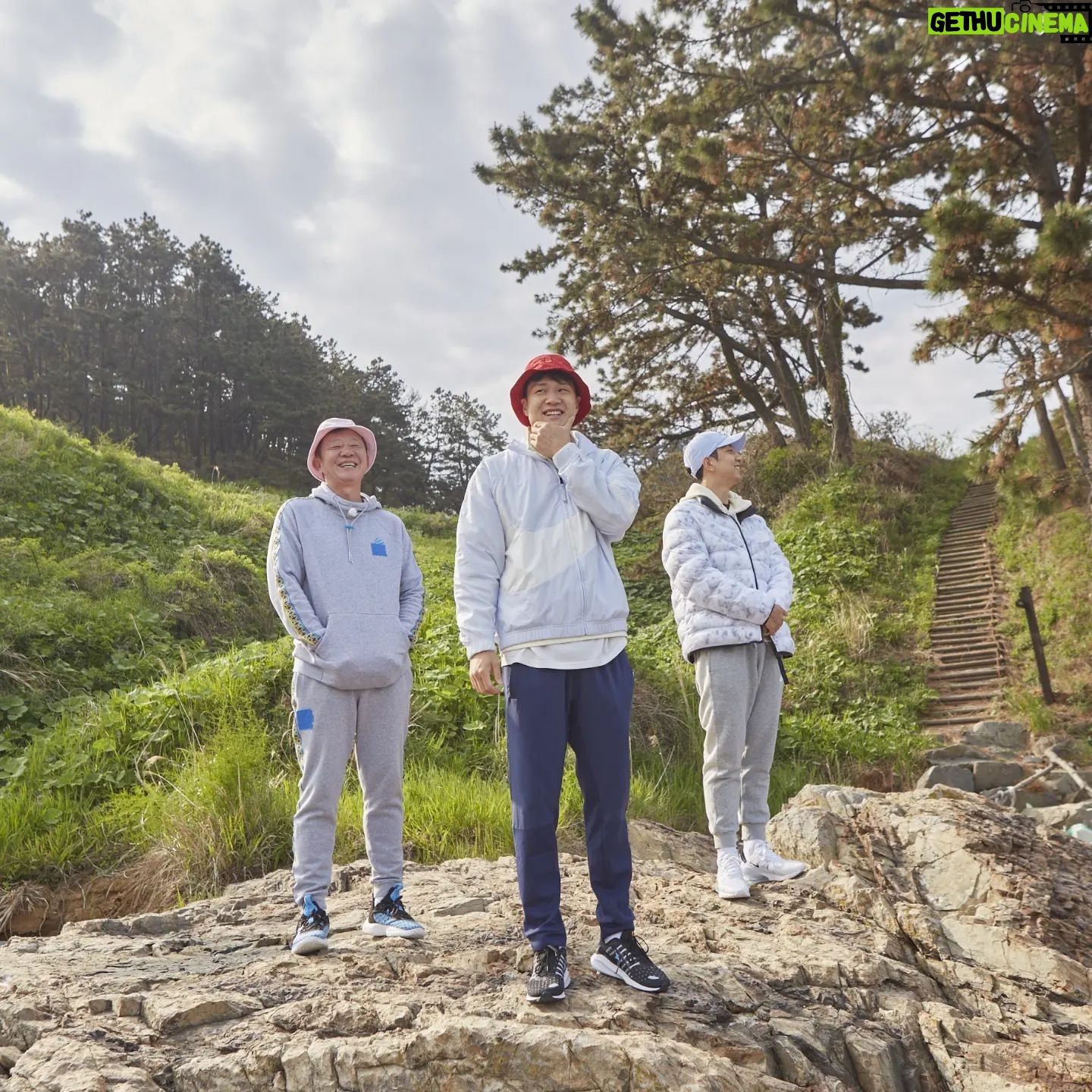 Heo Hoon - 13.2K Likes - #허섬세월
#녹도섬
#본방사수
#오늘
#밤9시
#jtbc
삼부자의 섬생활!!♡
많이 많이 시청해주세요♡