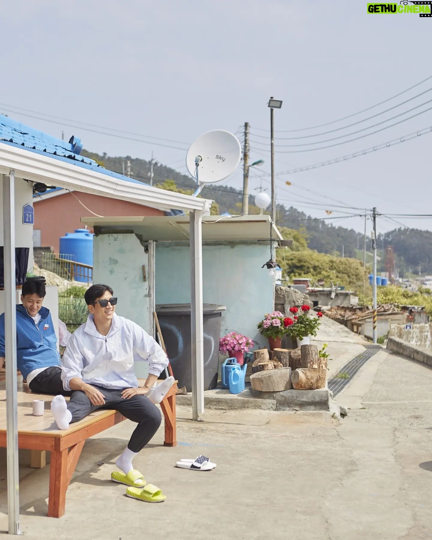 Heo Hoon - 19.6K Likes - !!!!!!드디어 드디어 드디어!!!!!!
#jtbc
#허섬세월
#본방사수!!!!!!!!!!!!!!
<내일 오후 09:00>
많이 많이 시청해주세요!!!
대박가즈아아아👍✌🔥