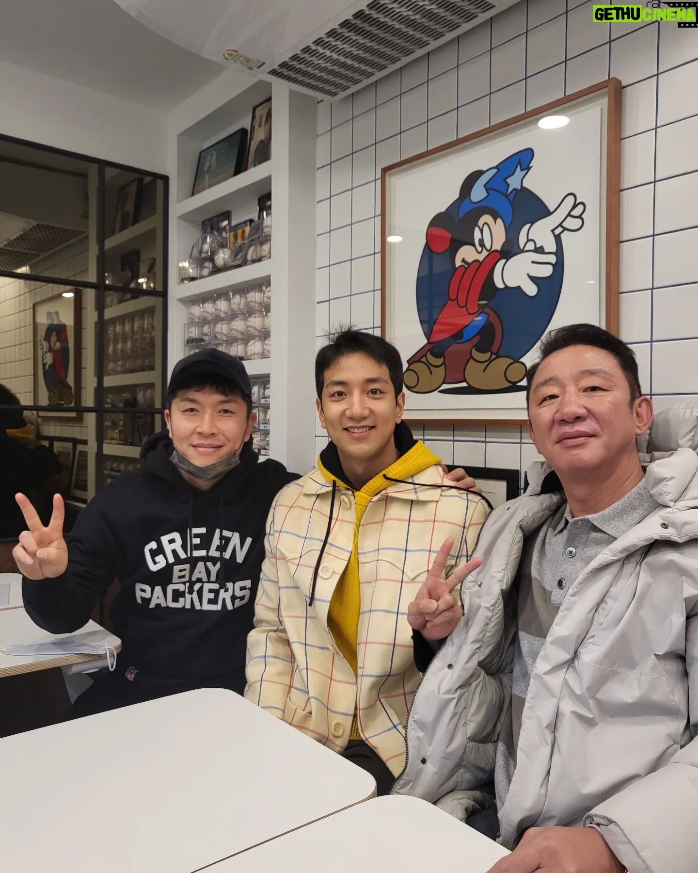 Heo Hoon - 15.7K Likes - #청담
#제일버거
#수제버거맛집
진짜 너무맛있습니다!!!!
대박나세용!!🙏🙏