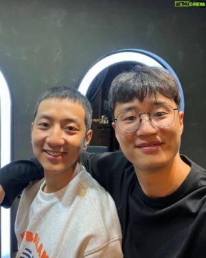 Heo Hoon Instagram - 아쉽게 이번 시즌을 마무리해서  개인적으로 너무 아쉬운 시즌이였습니다. 많이 응원해주신 팬분들께 죄송합니다.🙏
건강하게 남자가 되어서  잘 돌아오겠습니다.저를 잊지 말아주세용😂❤ 
D리그 많이 사랑해주세요
KT도 많이 사랑해주세요
충성💪