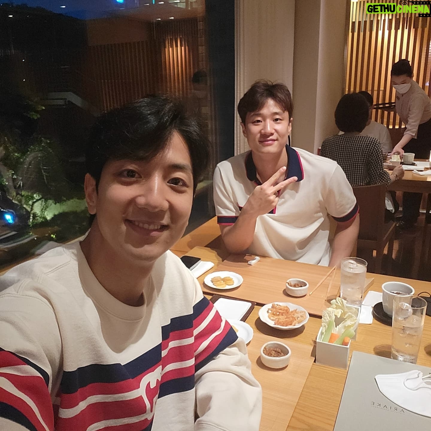 Heo Hoon - 26.1K Likes - 힐링♡
With bro☆